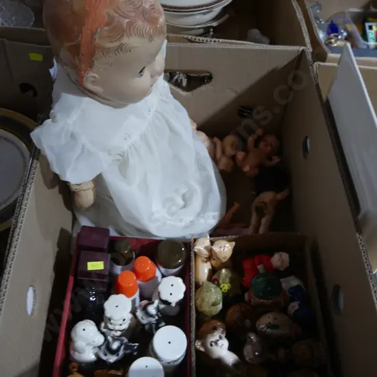 Dolls, salt and peppers