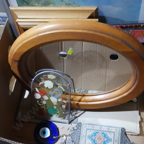 Mirror, artworks, frames etc