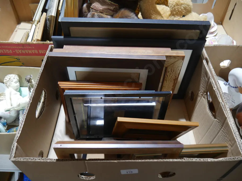 Assorted frames Image 1++