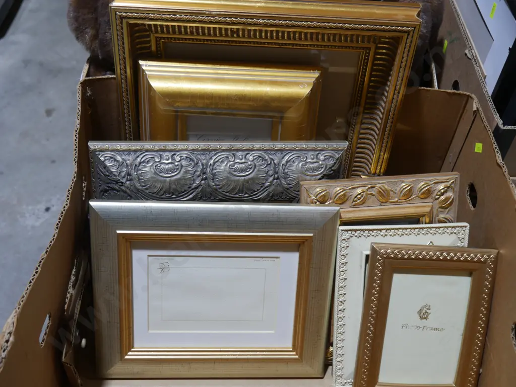 Assorted frames Image 1++