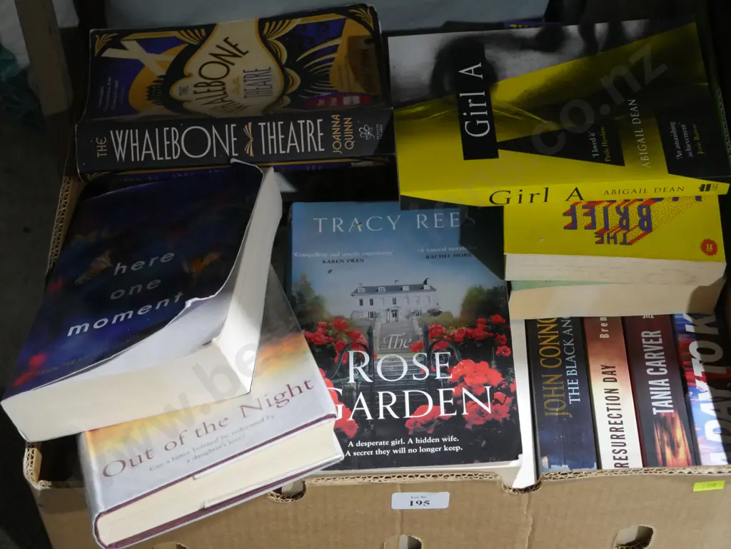 Books Image 1++