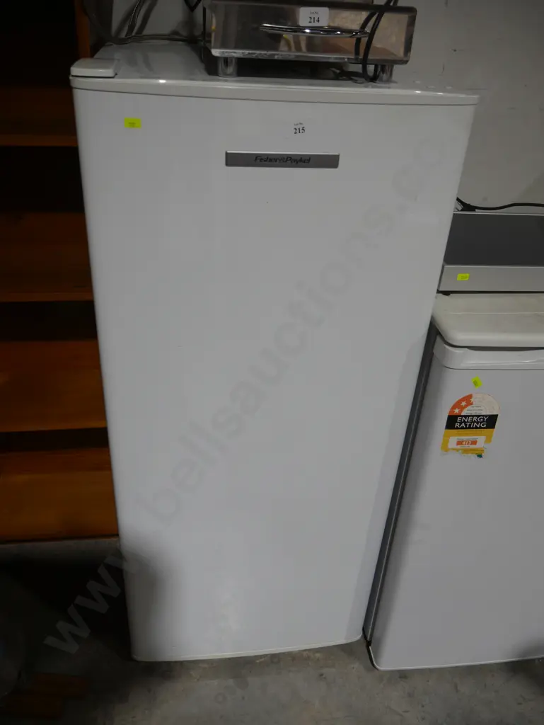 Fisher & Paykel upright freezer Image 1++