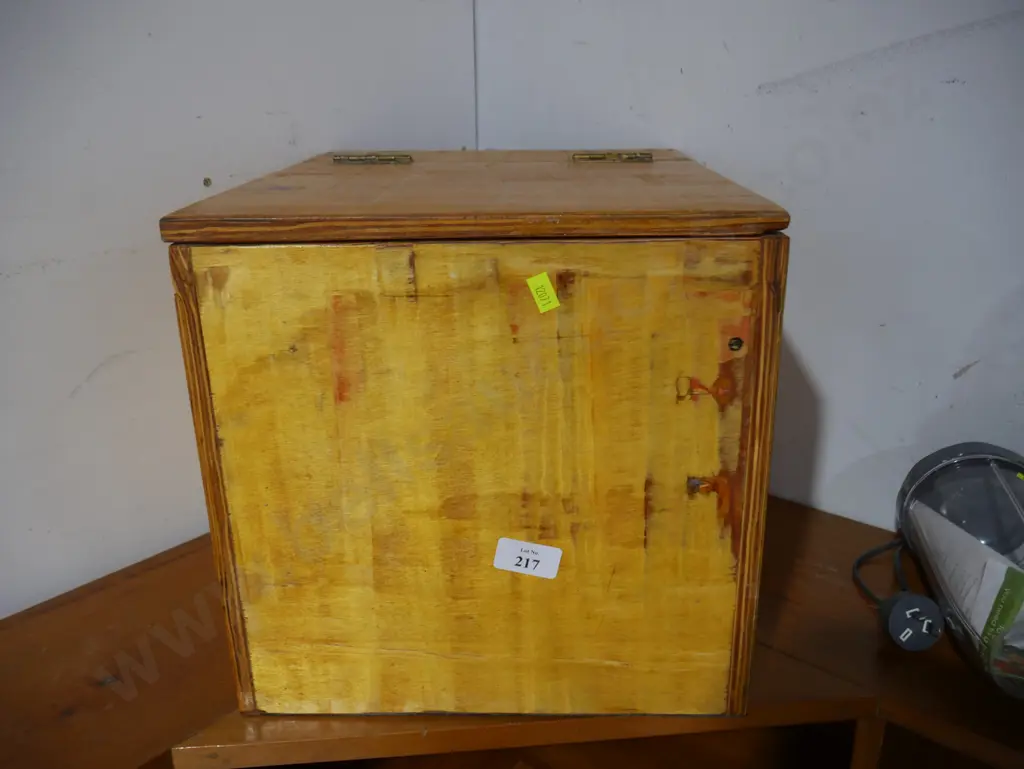 Wooden box Image 1++