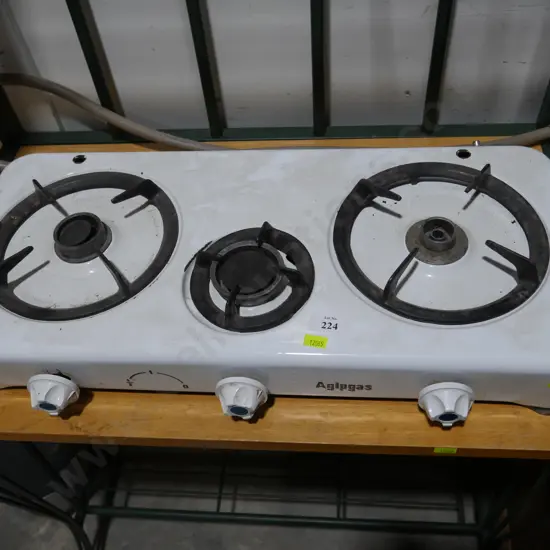 3 burner gas cooker