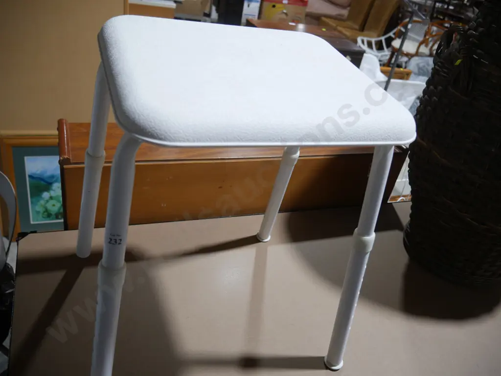 Shower stool Image 1++