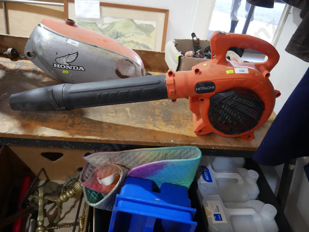 Hitachi leaf blower Image 1++