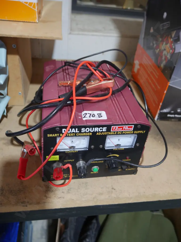 Dual source battery charger Image 1++
