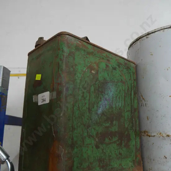 Castrol petrol can