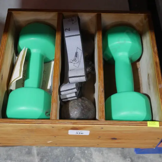 Hand weights