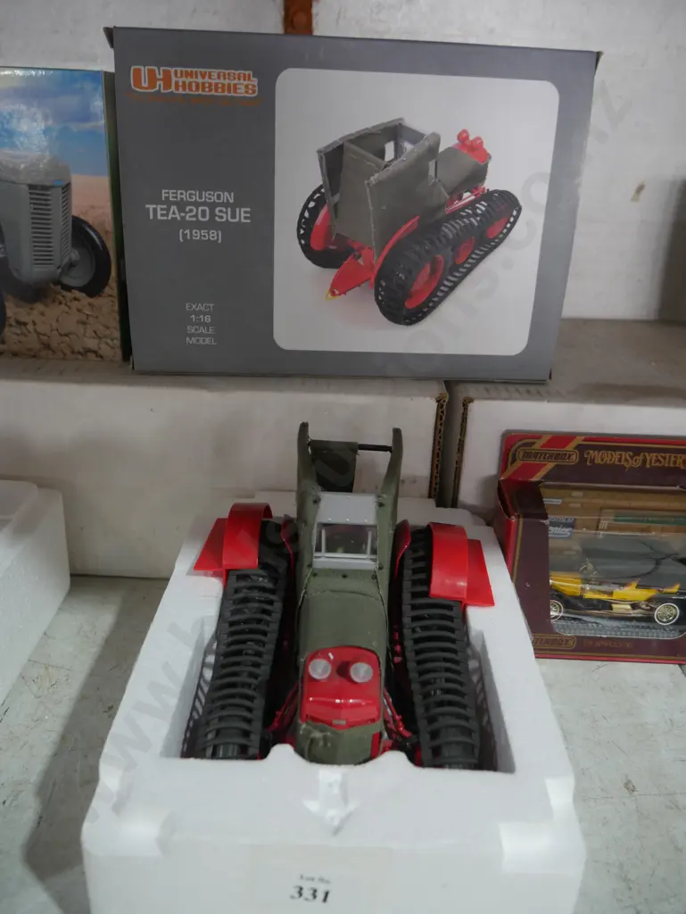 Model tractor - Ferguson TEA-20 SUE Image 1++