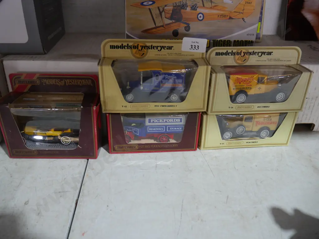 5 Matchbox model trucks Image 1++