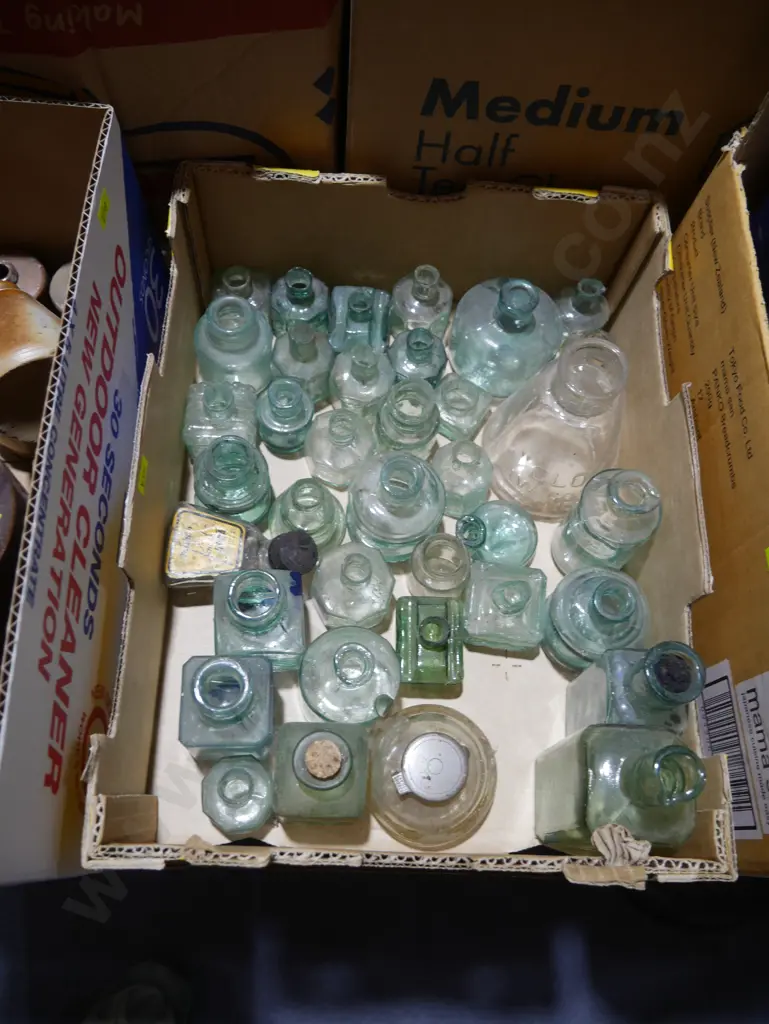 Assorted ink bottles Image 1++