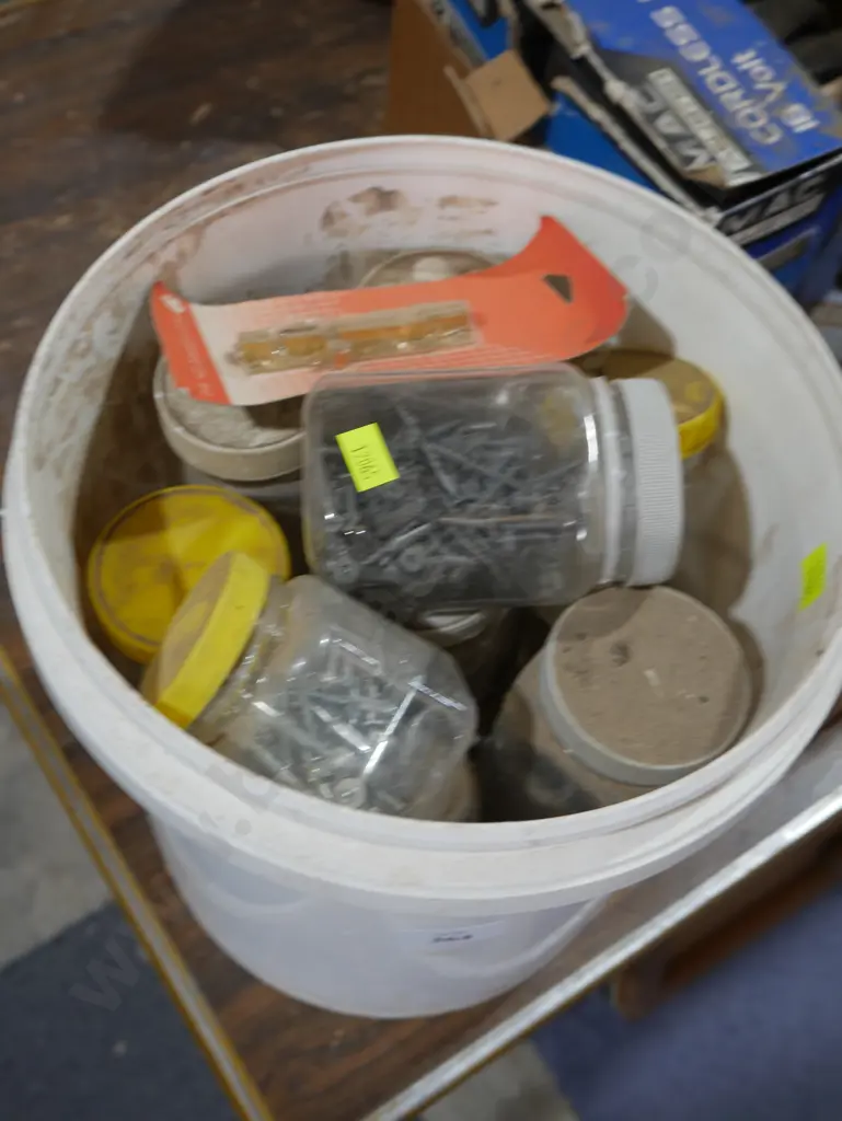 Assorted screws etc Image 1++