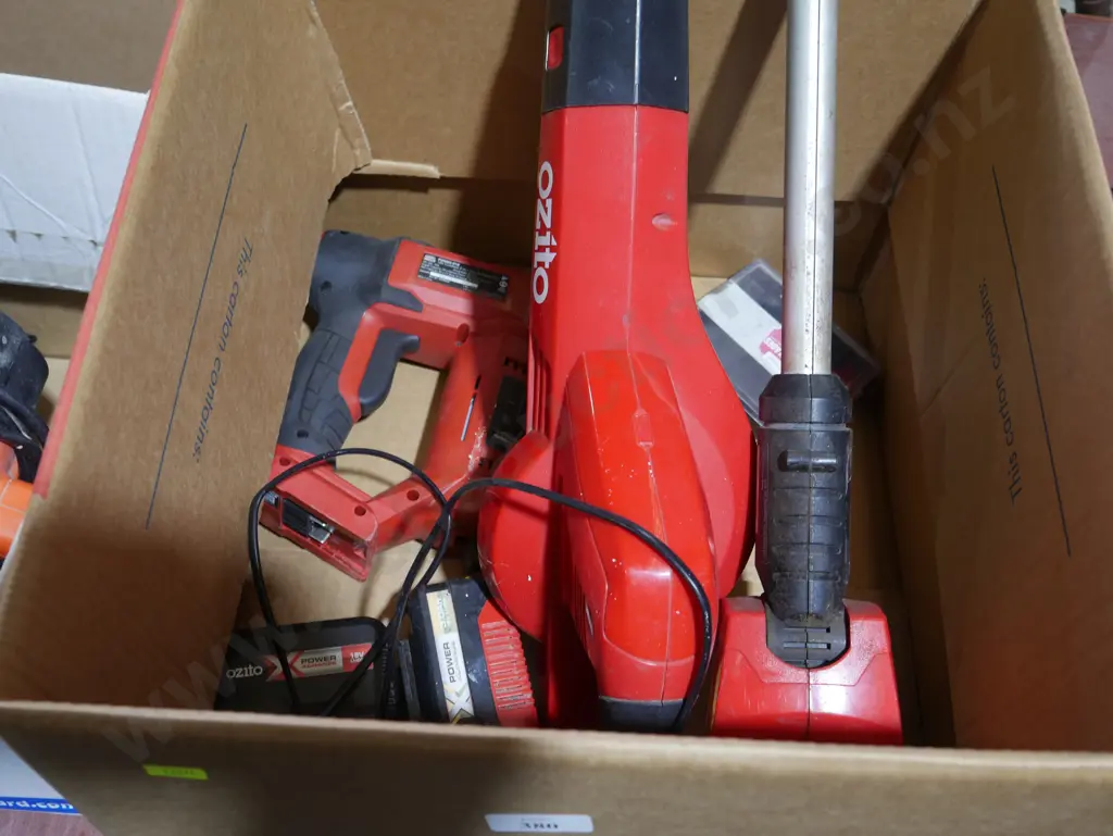 Ozito blower, edger and nailer with batteries and charger Image 1++