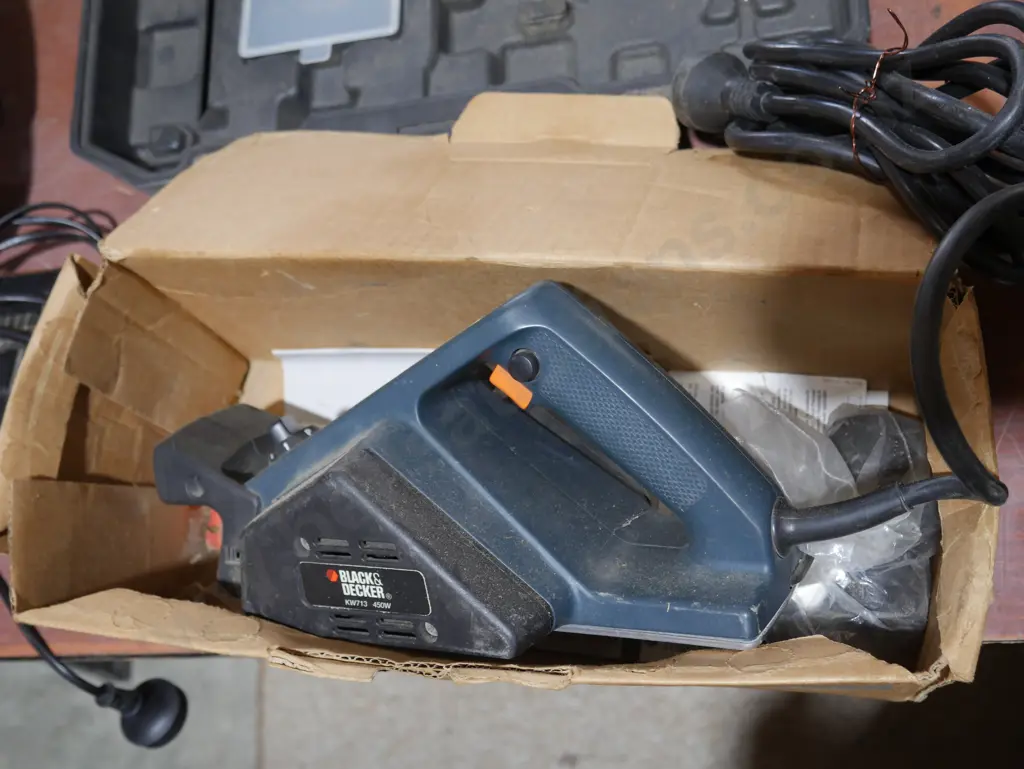 Black & Decker planer Image 1++