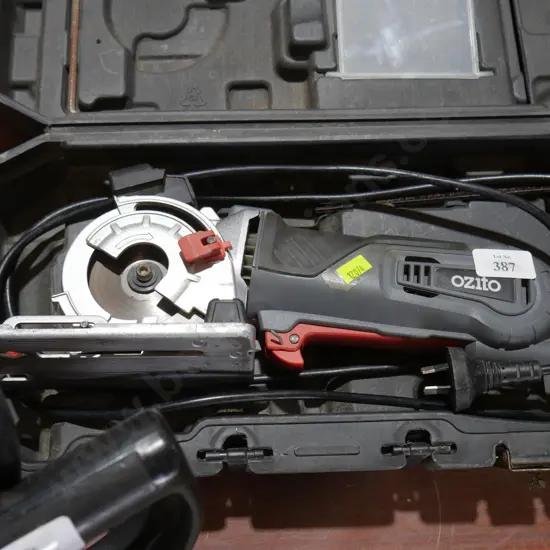 Ozito plunge cutter