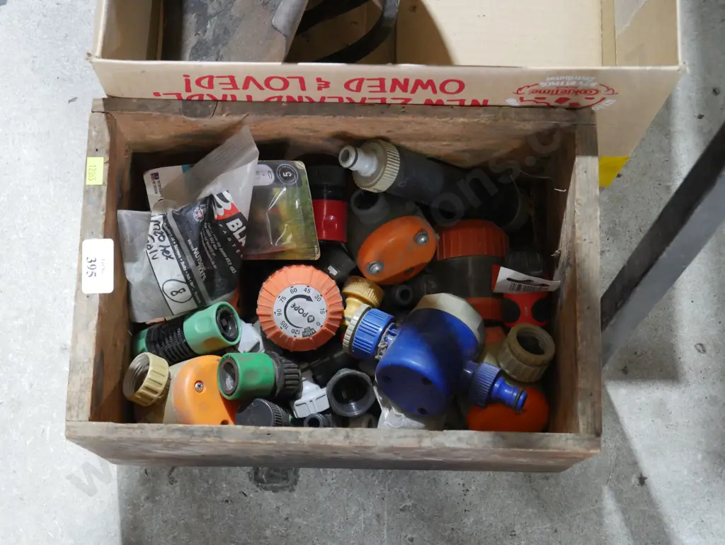 Assorted hose fittings Image 1++