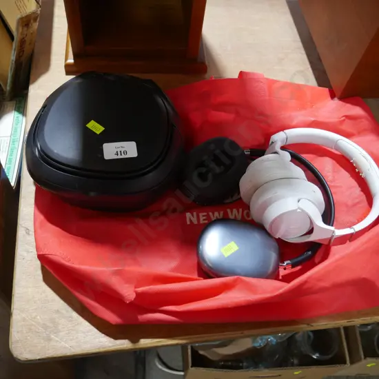 CD player and headphones