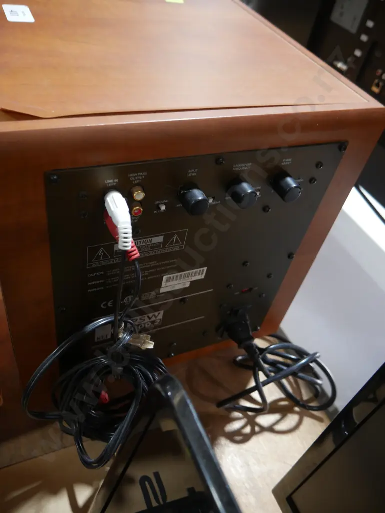 KEF sub Image 1++
