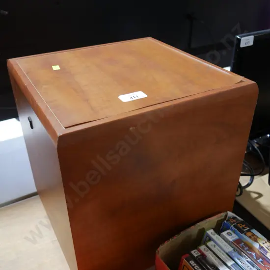KEF sub