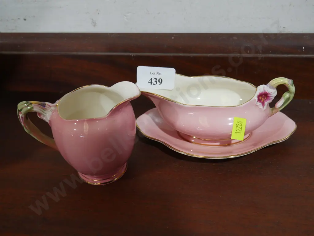 Royal Winton gravy and milk jug Image 1++