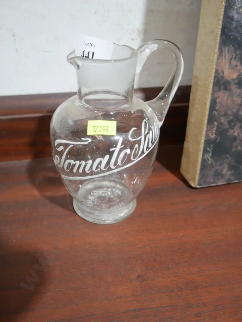 Glass tomato sauce jug Image 1++