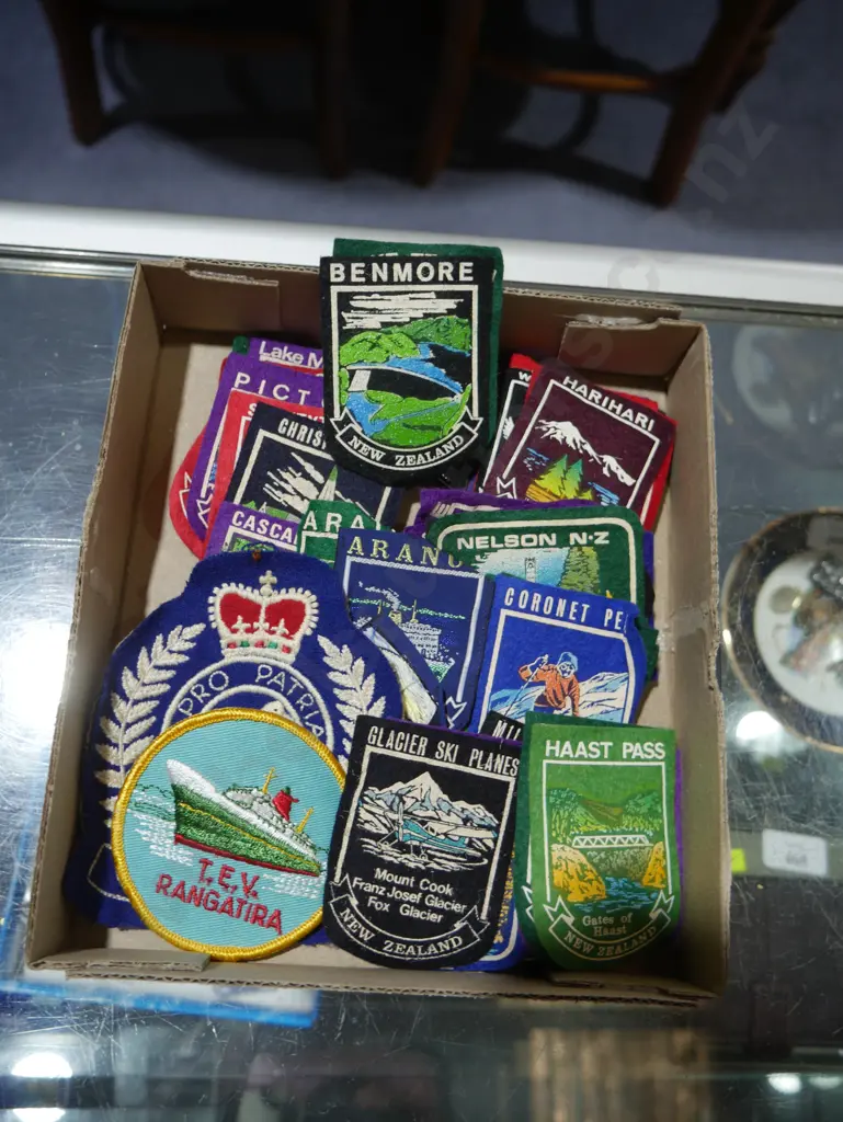 Assorted New Zealand patches Image 1++