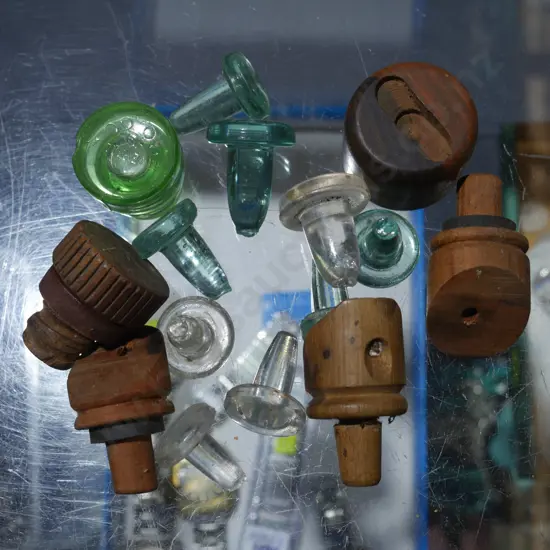 Assorted bottle stoppers