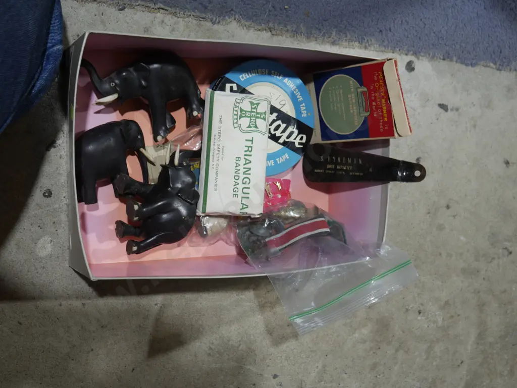 Elephant ornaments etc Image 1++