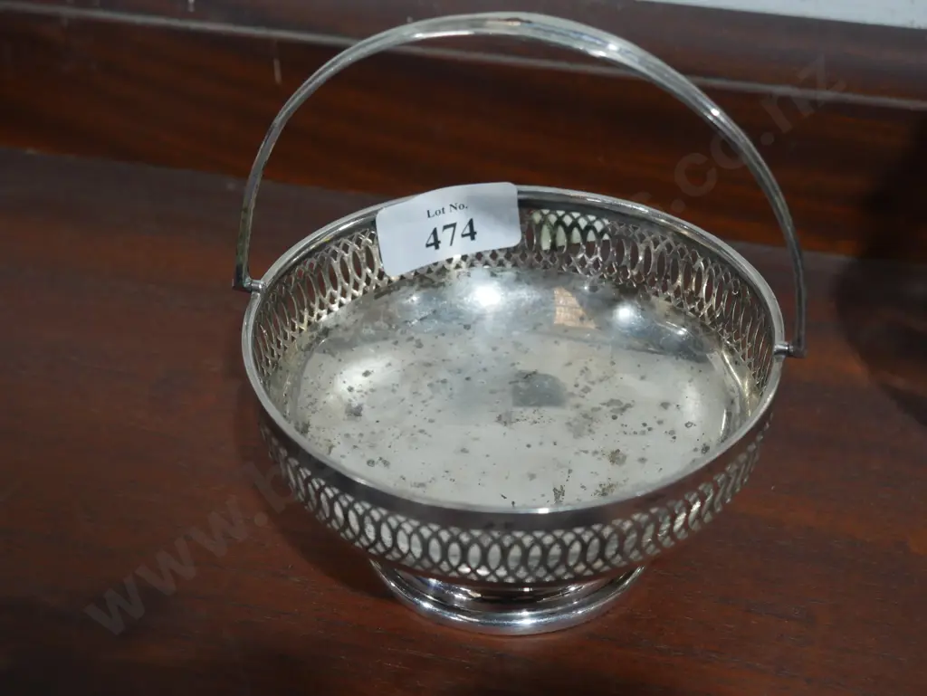 Sterling silver basket Image 1++