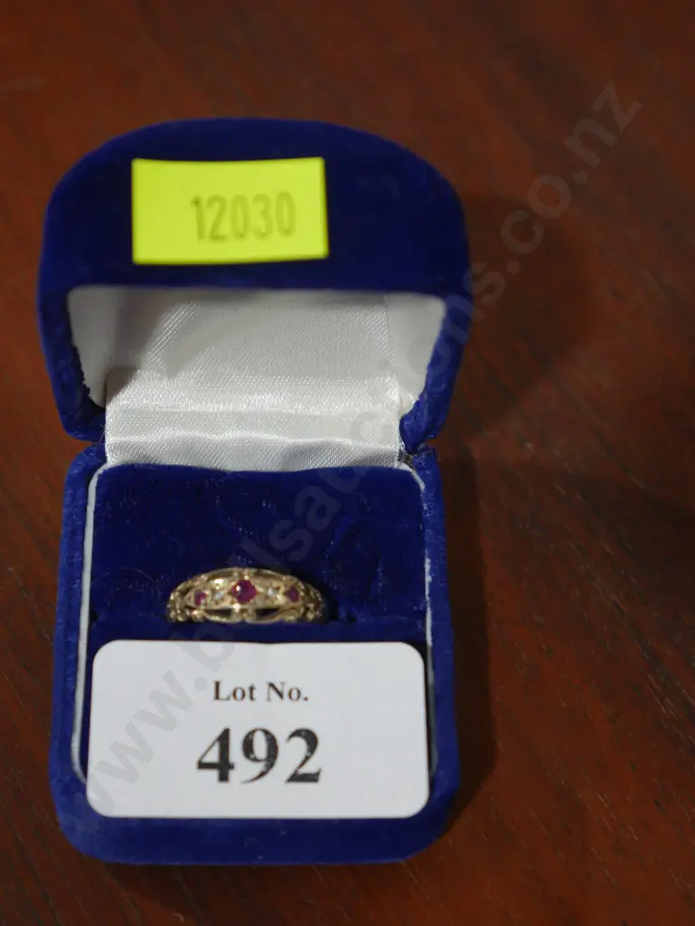Gold and garnet ring Image 1++