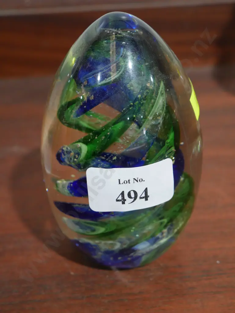Glass paperweight Image 1++