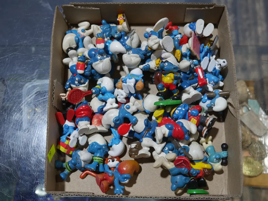 Assorted Smurfs Image 1++
