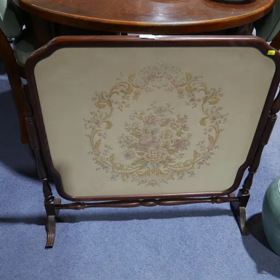 Fire screen