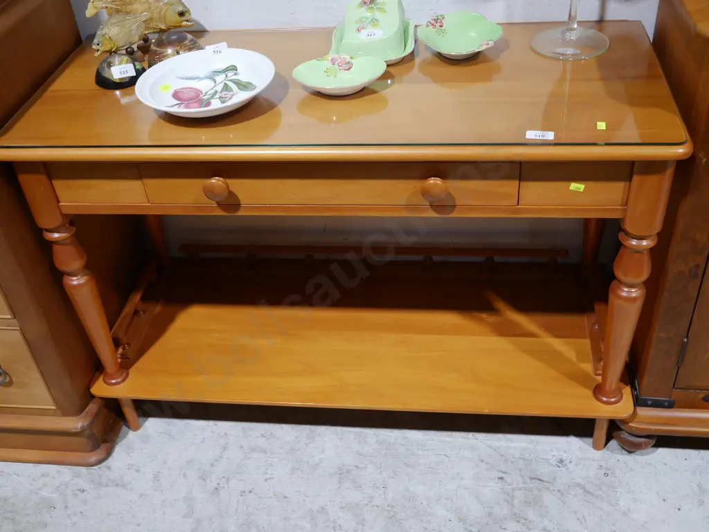 Hallway table Image 1++