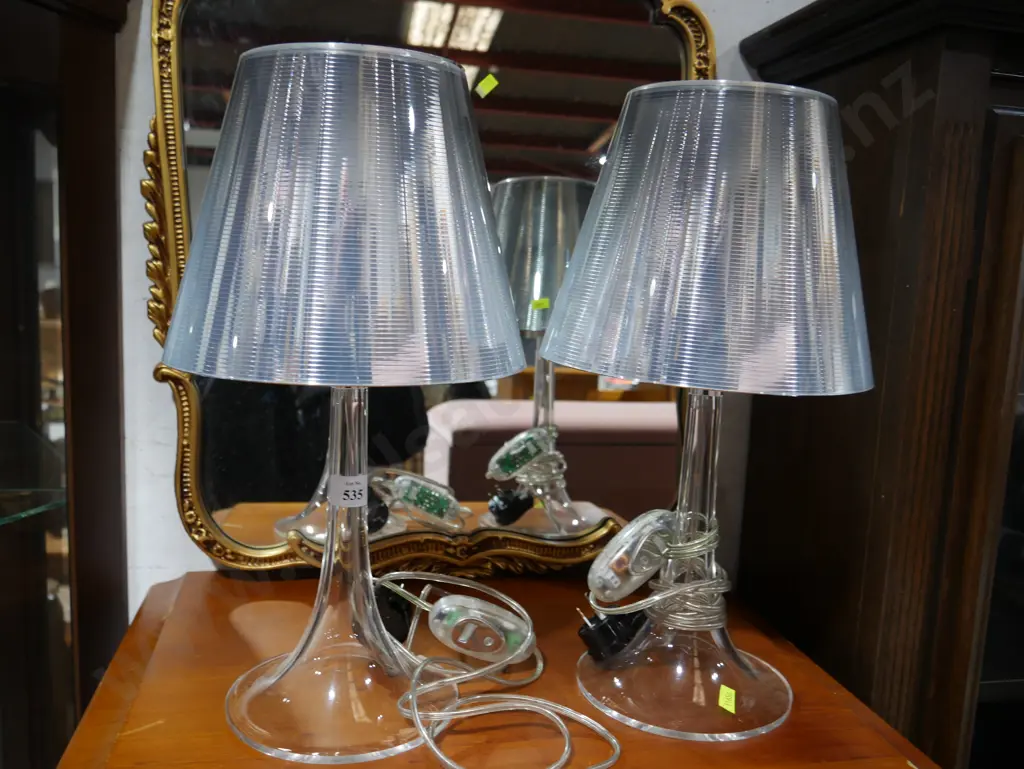 Modern table lamps Image 1++