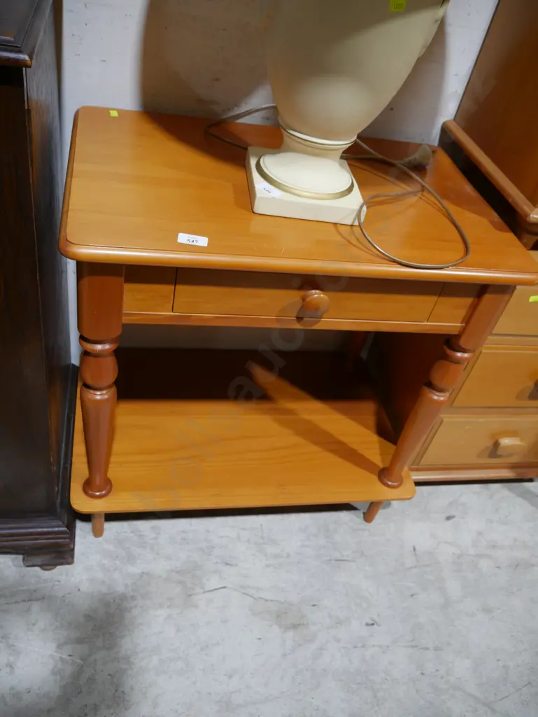 Hallway table Image 1++