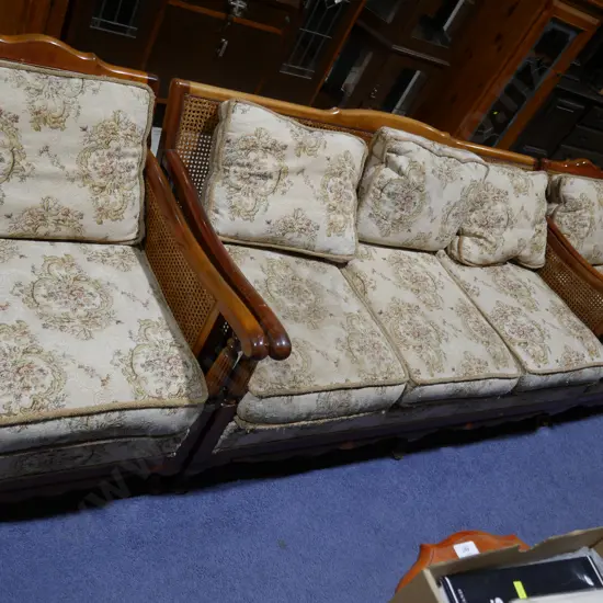Bergere lounge suite
