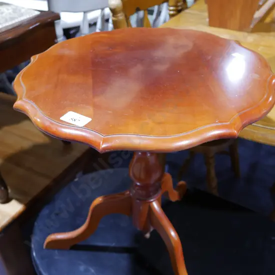 Wine table