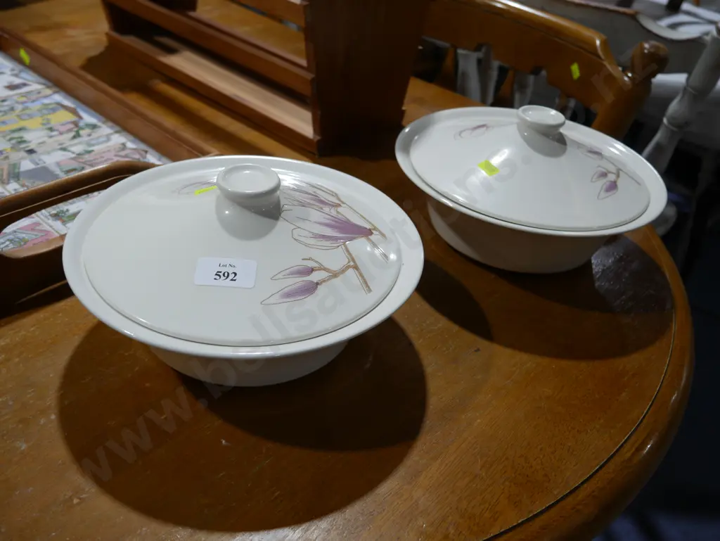 2 contemporary ceramics NZ lidded dishes Image 1++