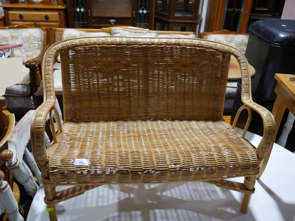 Mini wicker two-seater love seat Image 1++