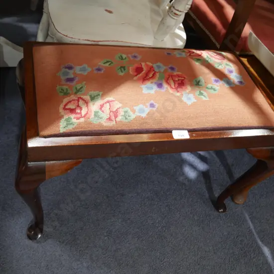 Piano stool