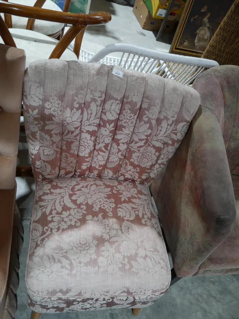 Bedroom chair Image 1++
