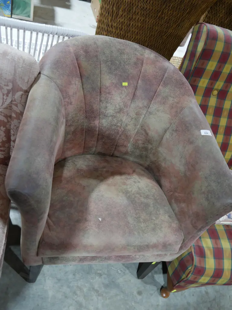Tub chair Image 1++