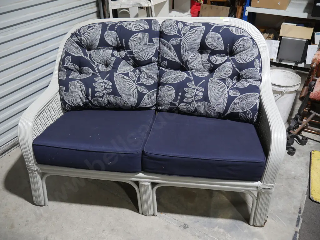 Two seater outdoor chair Image 1++