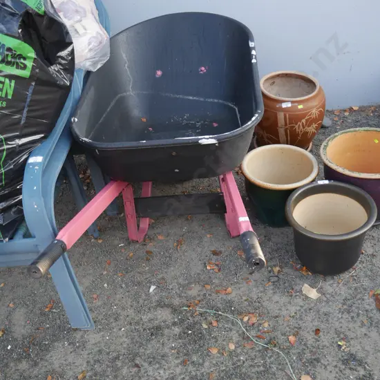 Wheelbarrow