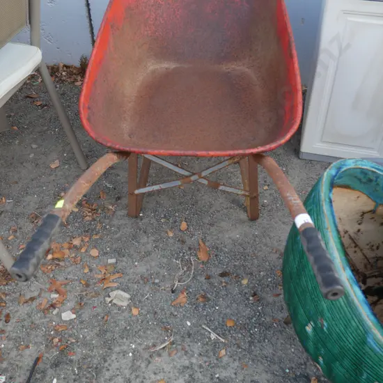 Wheelbarrow