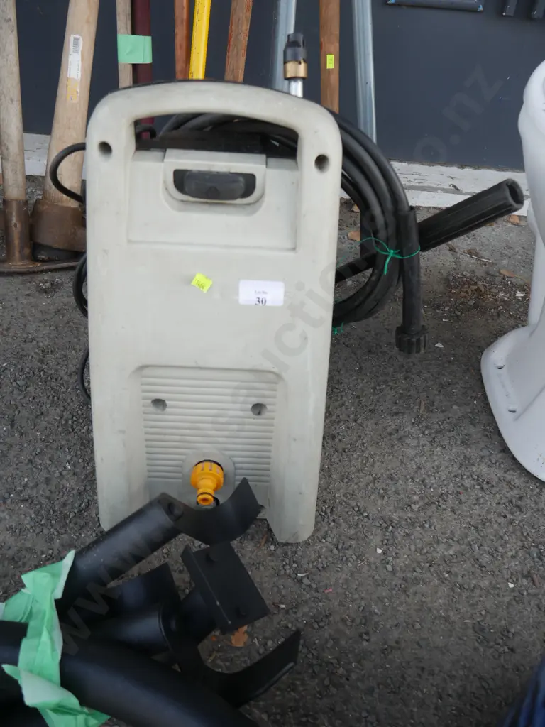 Water blaster Image 1++