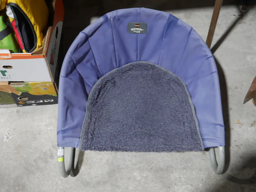 Pet chair Image 1++