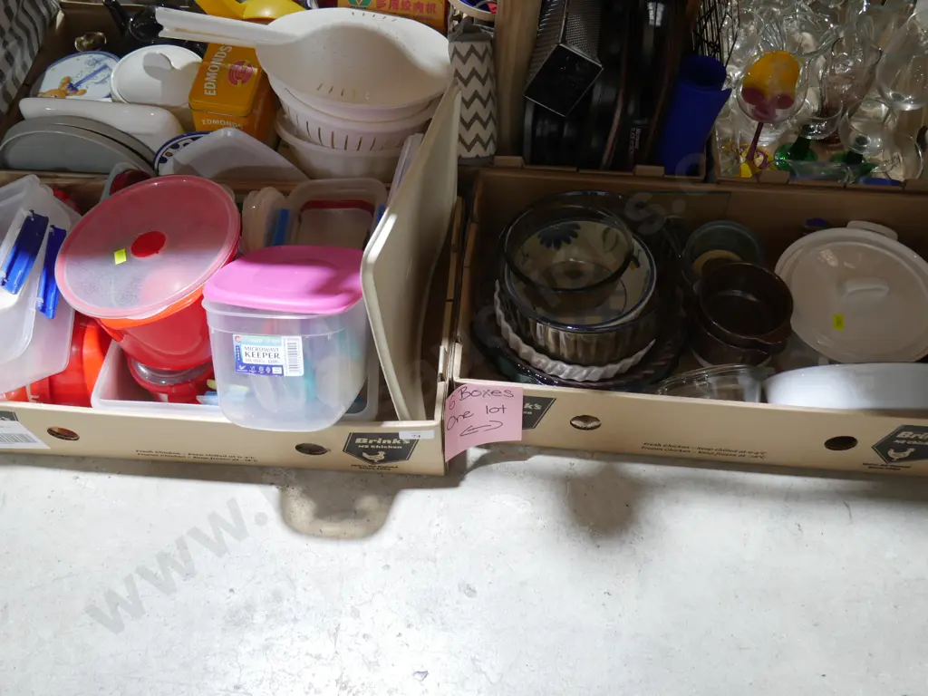 6 boxes of kitchenware Image 1++